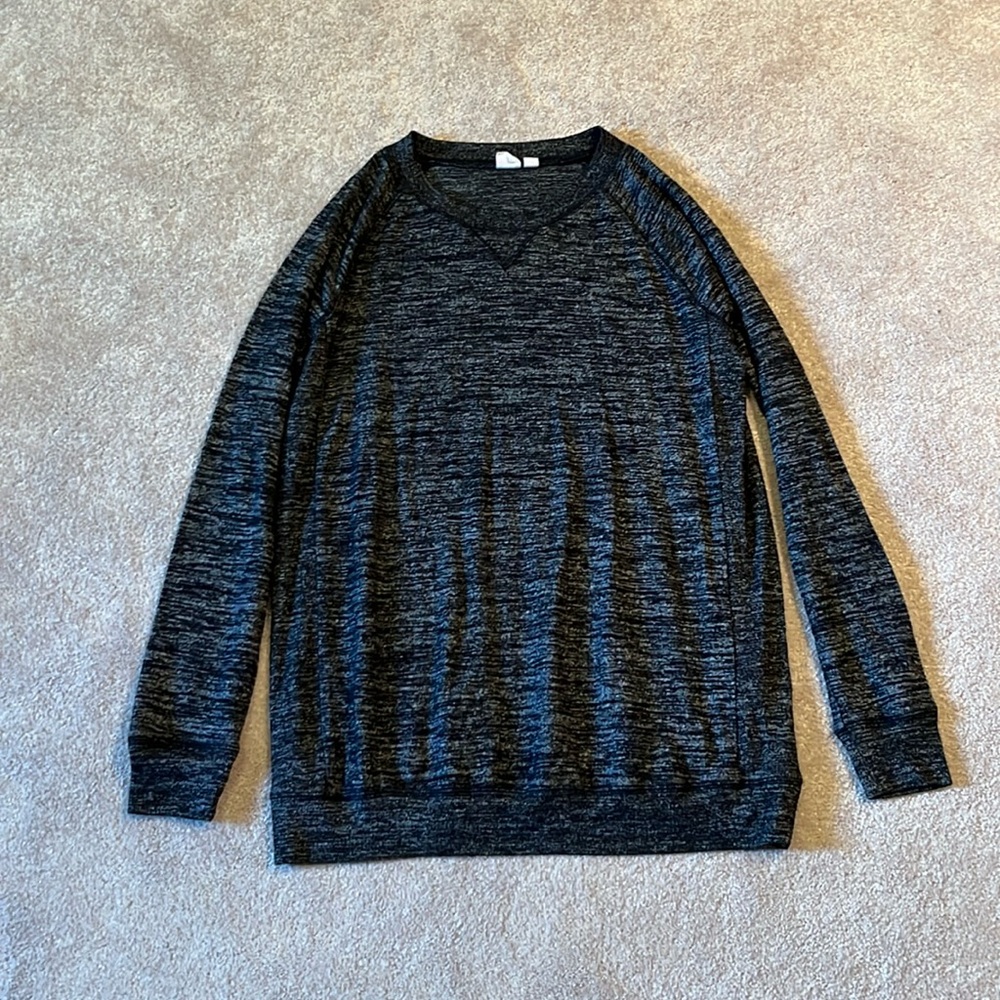 Small gray Gap maternity sweater